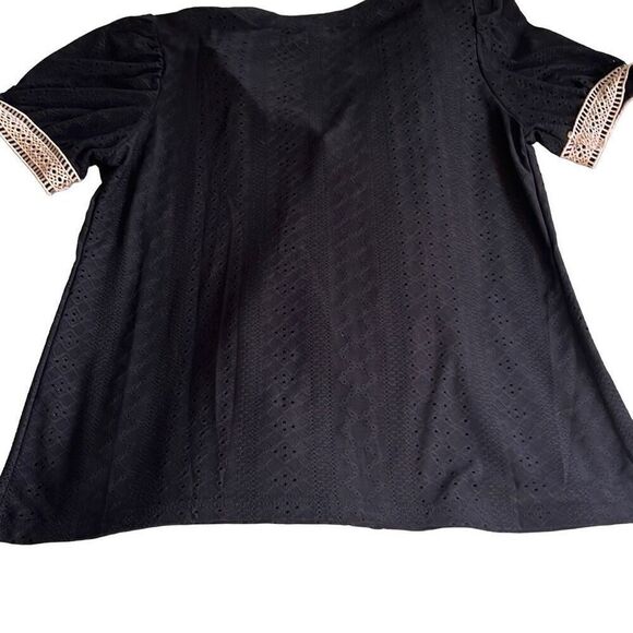 Beachsissi Women's Black V-neck Lace Insert Casual Top Size Medium - Picture 6 of 12